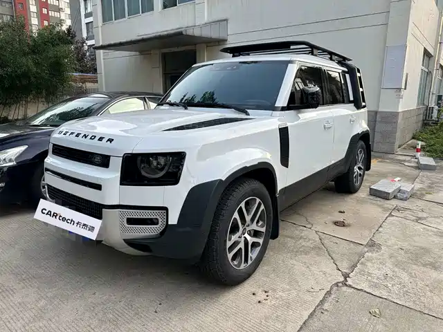 Land Rover Defender 2026
