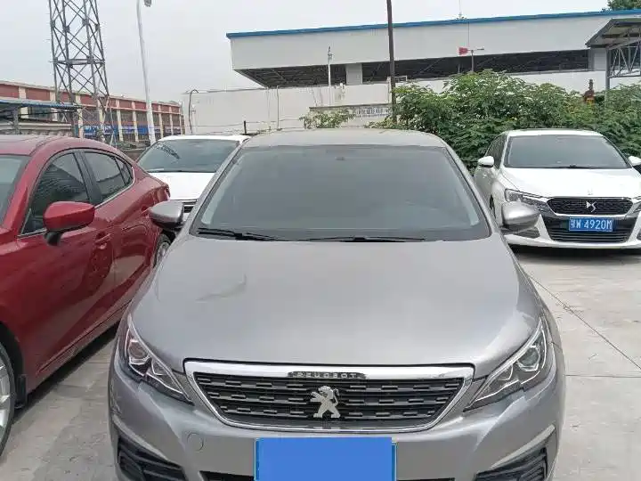 Peugeot 308 2016 1.6L Automatic Fashion фото 2