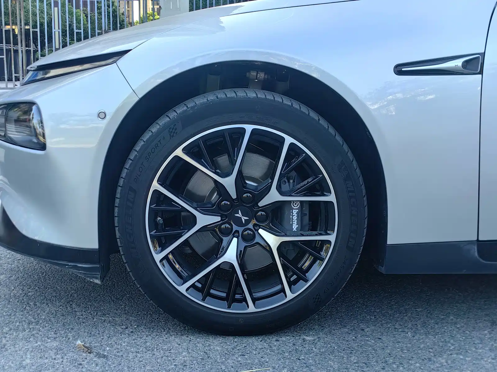 Фото 8 - XPeng P7