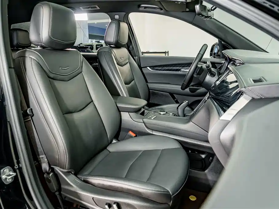 Cadillac XT6 2022 2.0T 6-Seater 4WD Luxury Edition фото 20
