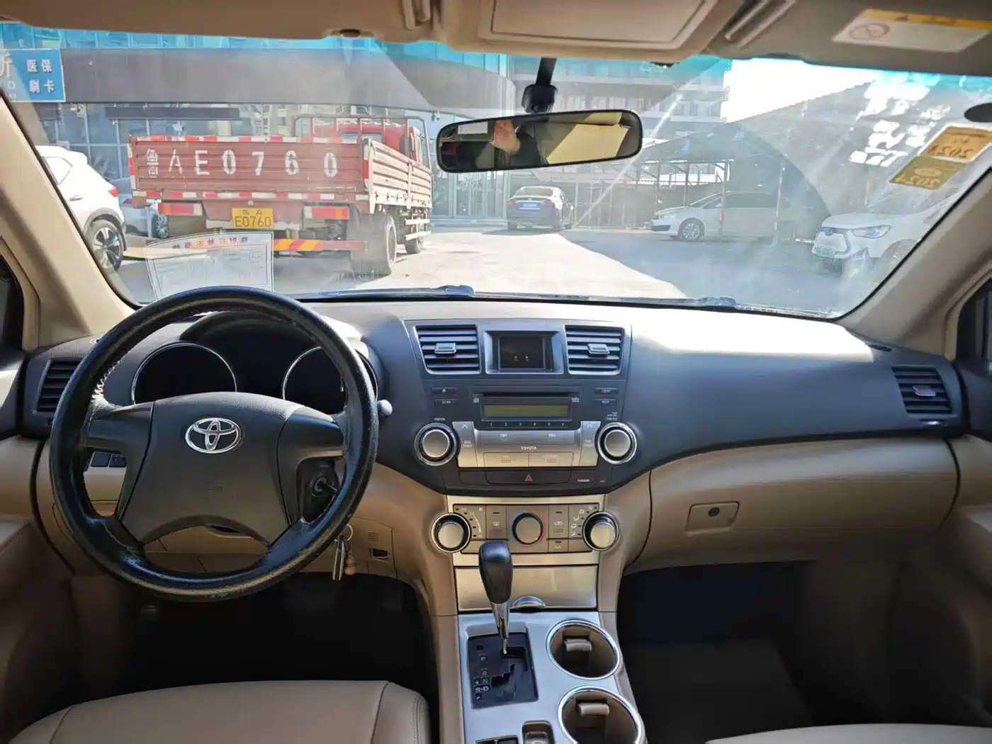 Toyota Highlander 2012 2.7L 2WD 5-seater Elite Edition фото 10