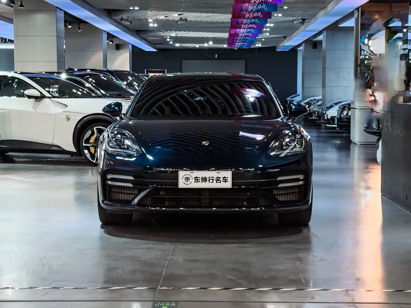 Porsche Panamera 2021 Panamera Turbo S 4.0T фото 2