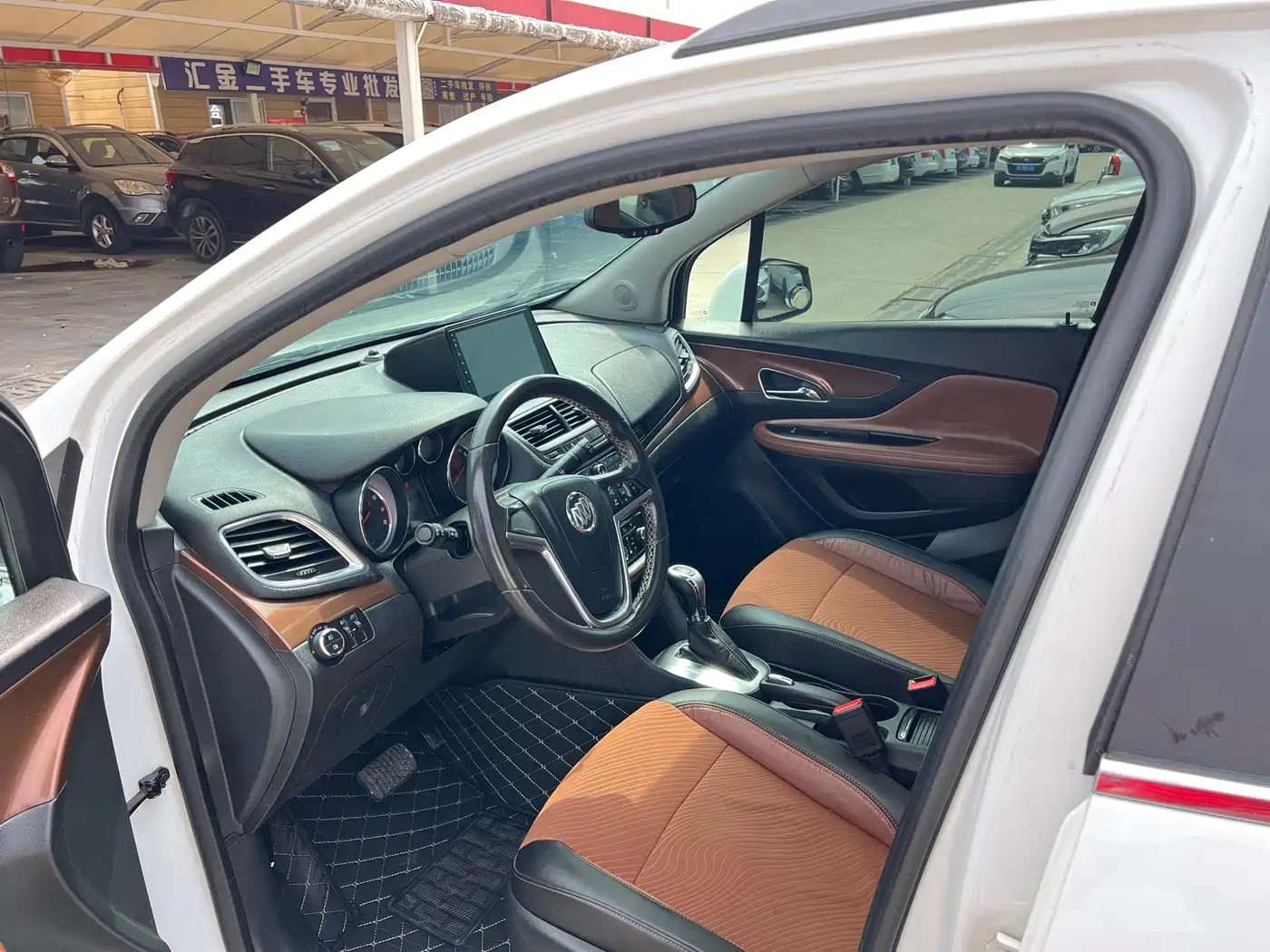 Buick Encore 2013 1.4T Automatic 2WD Leading фото 10