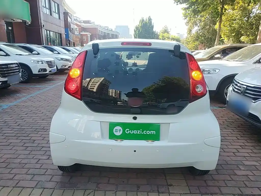 BYD F0 2015 2015 1.0L AMT Xuan Cool Edition