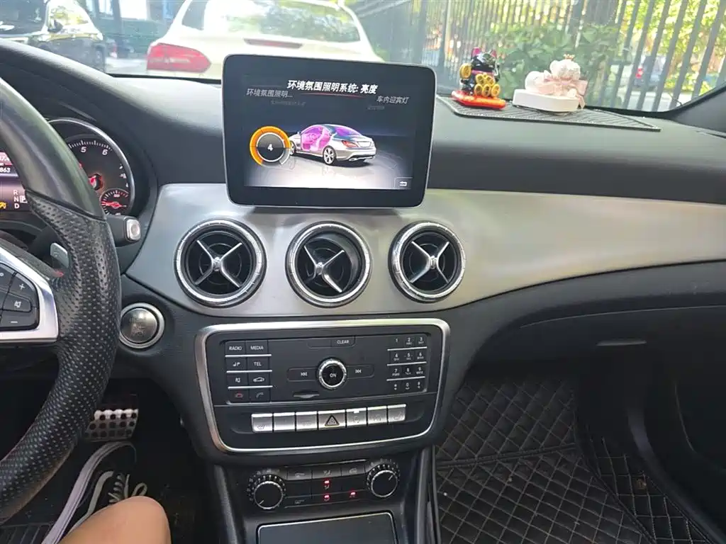 Mercedes-Benz CLA (Import) 2018 CLA 220 4MATIC фото 20