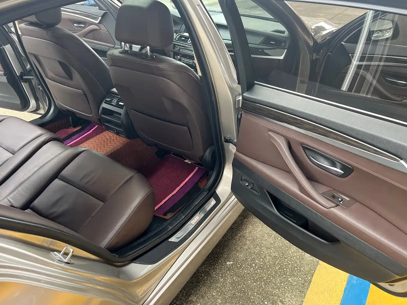 BMW 5 Series 2014 525Li Luxury Design Package фото 8