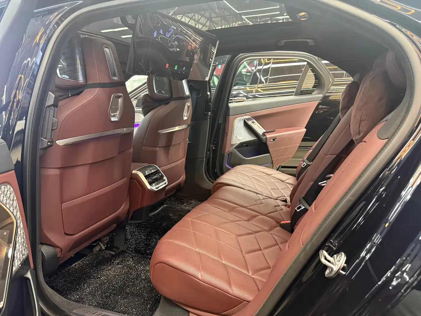 BMW i7 2023 eDrive50L Premium M Sport Package фото 13