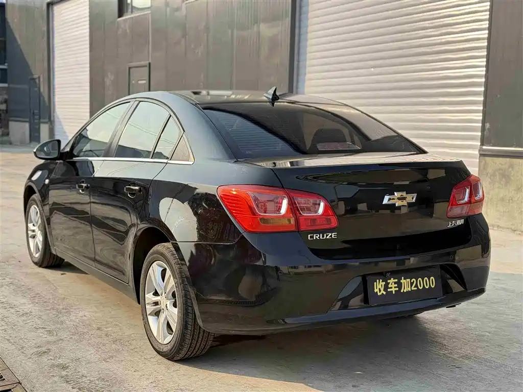 Chevrolet Cruze 2016 1.5L Automatic Fashion Sunroof Edition фото 9