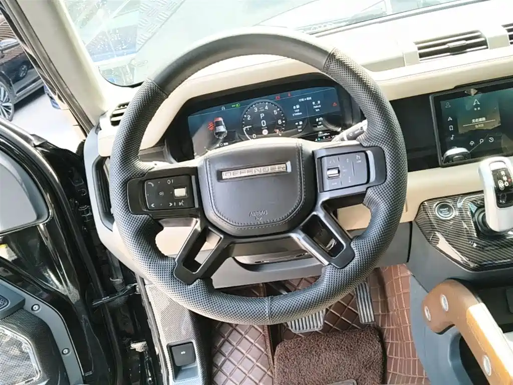 Land Rover Defender 2021 110 P400 X-DYNAMIC HSE фото 11