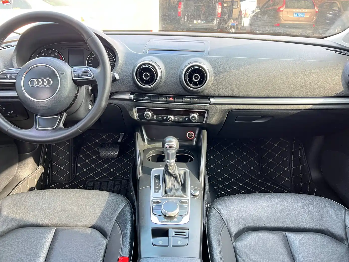 Audi A3 2015 Sportback 35 TFSI Millionth Anniversary Joyful Enjoyment Type фото 16