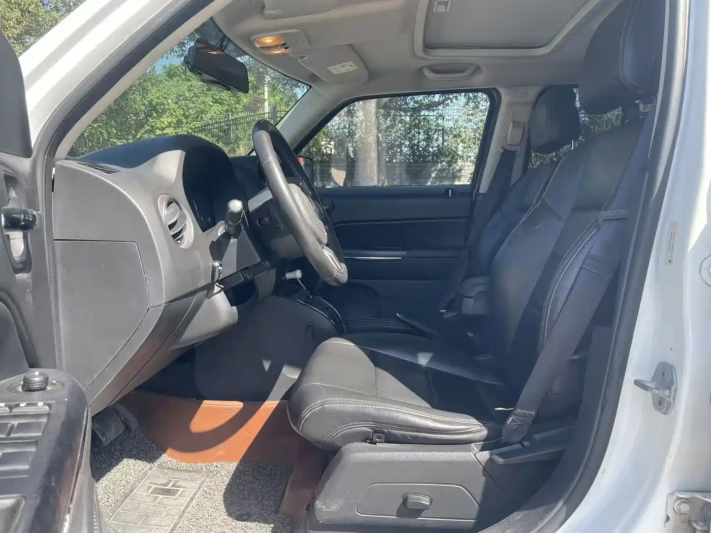 Jeep Patriot 2013 2014 2.4L Luxury Navigation
