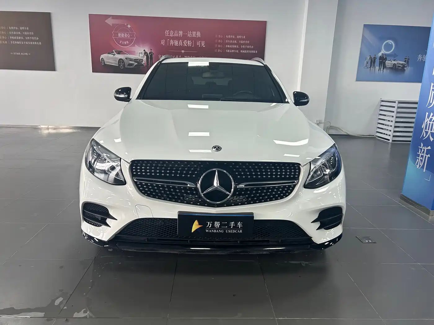 Mercedes-Benz GLC Coupe 2019 GLC 200 4MATIC Coupe SUV фото 2