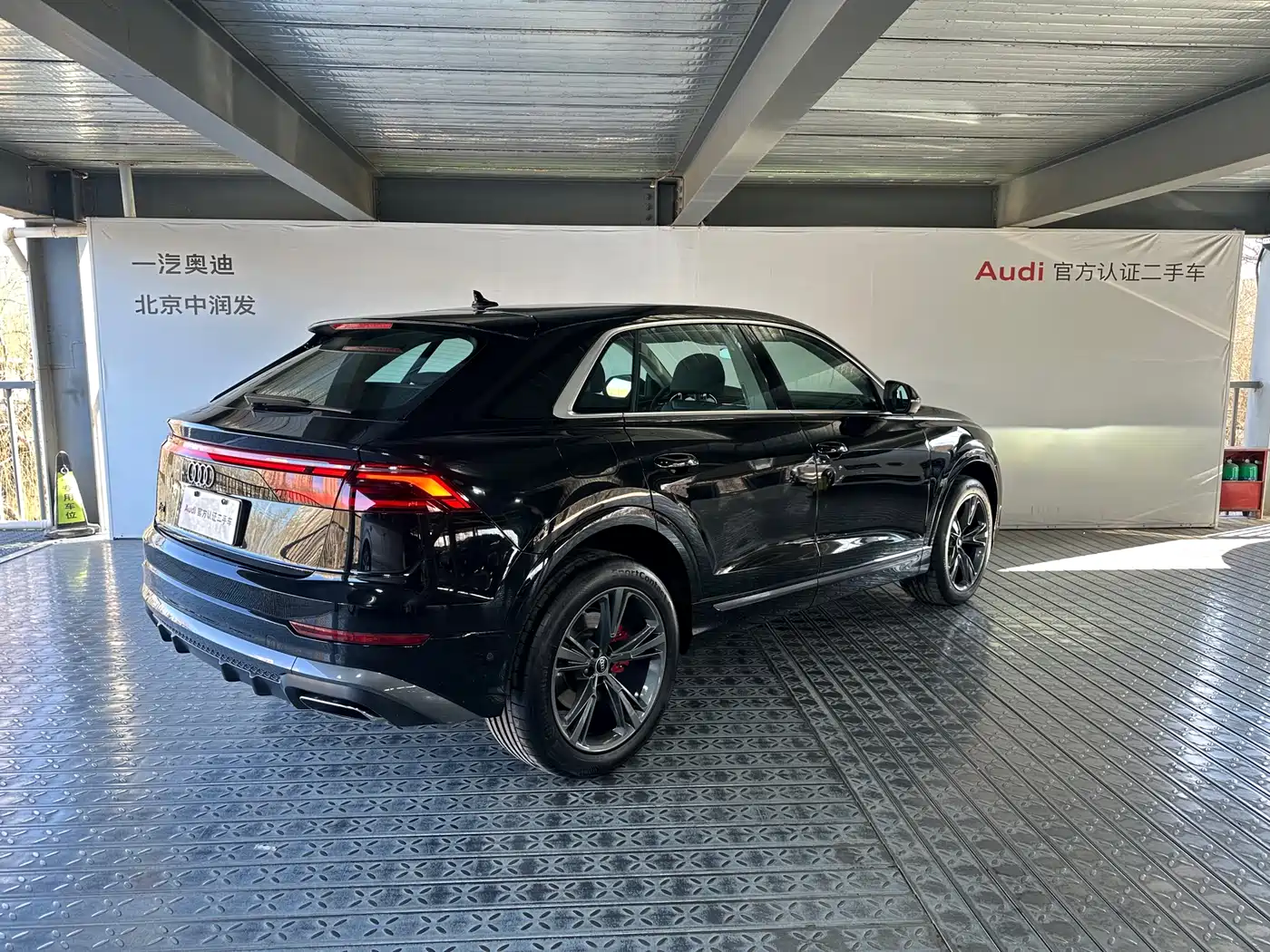 Audi Q8 2024 55 TFSI Luxury Sport фото 5
