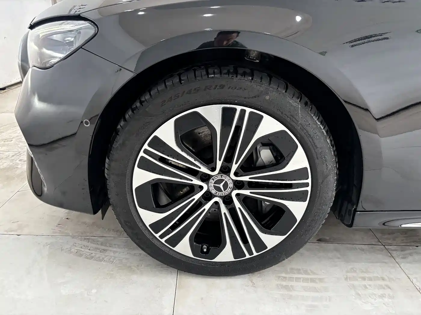 Mercedes-Benz E-Class New Energy 2024 E 350 e L Plug-in Hybrid Sedan фото 32