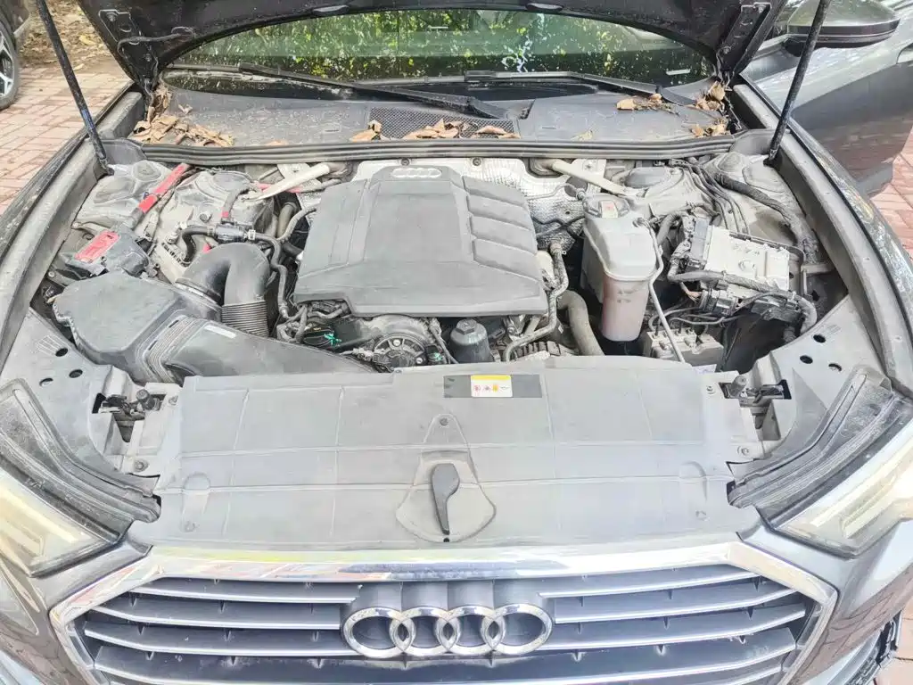 Photo 3 - Audi A6L