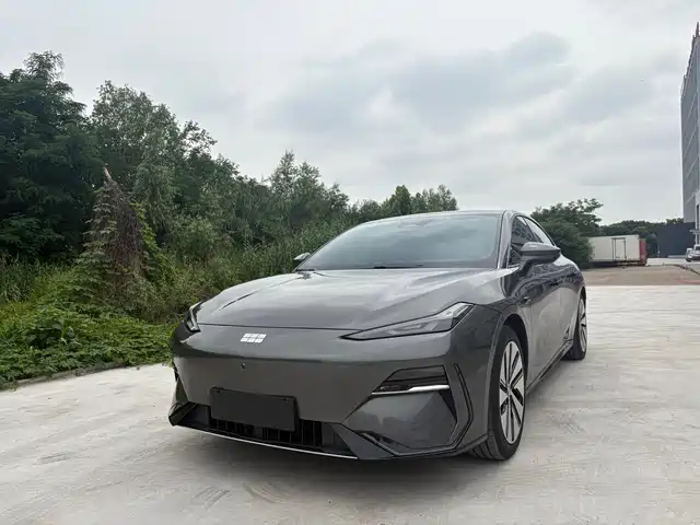 Geely Galaxy E8 2024 665km RWD Starship Voyager Edition