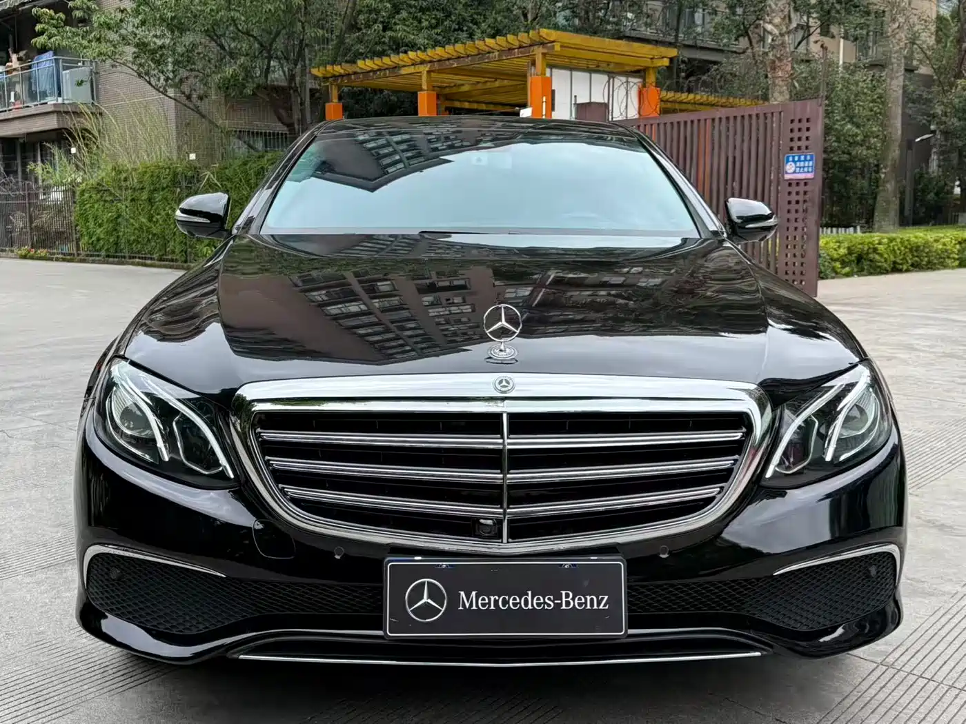 Mercedes-Benz E-Class 2017 E 300 L Luxury фото 31