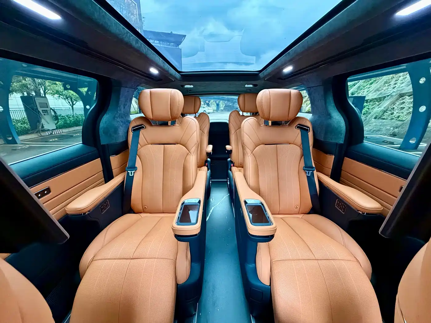 GEELY GALAXY WING TRUE L380