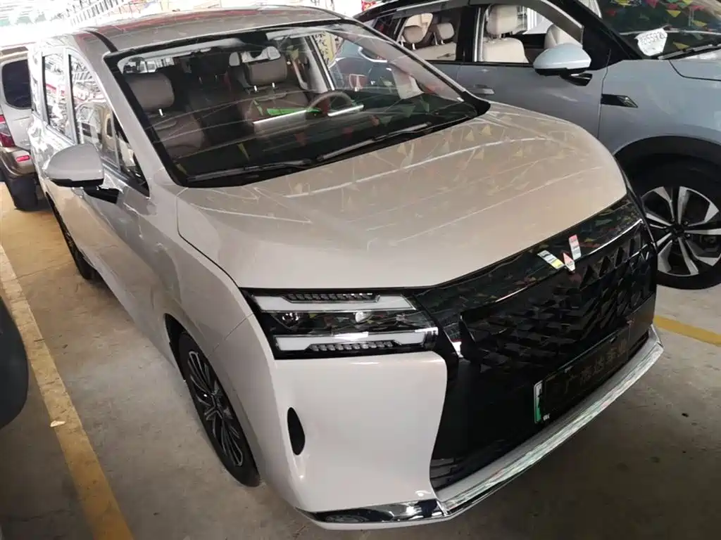 Wuling Motors Xingguang 730 New Energy 2025 2025 Model Plug-in Hybrid Base Version