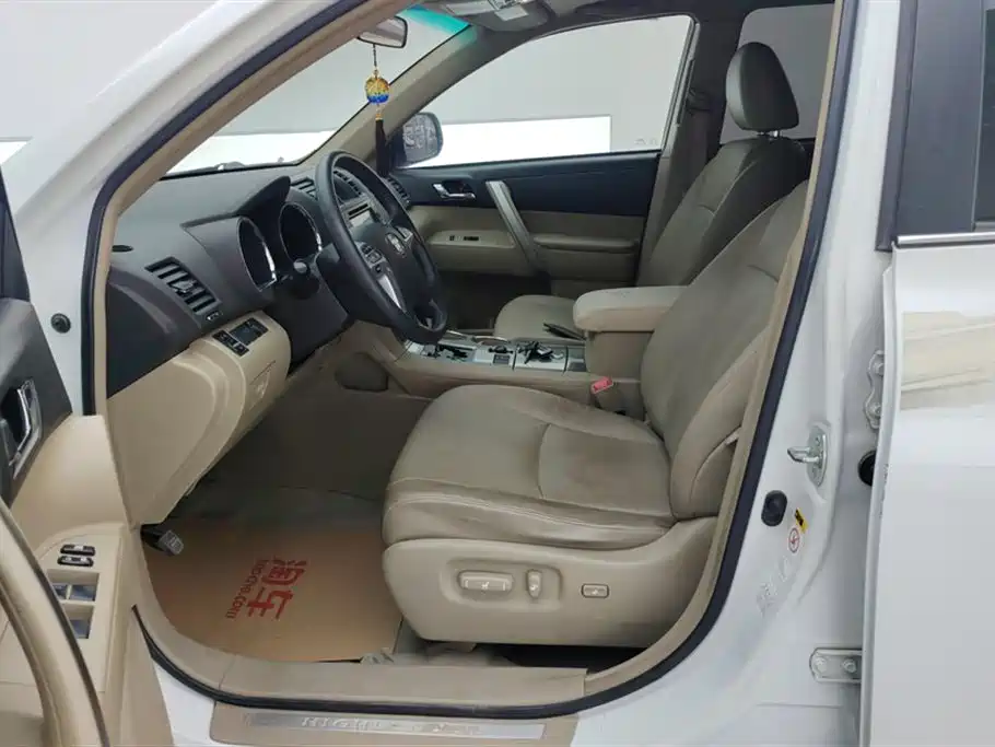 Toyota Highlander 2012 2.7L 2WD 7-Seater Luxury Edition фото 9