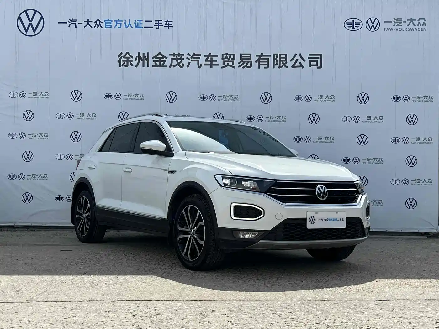 Volkswagen T-ROC 2018 280TSI DSG 2WD Comfort (China V) фото 2