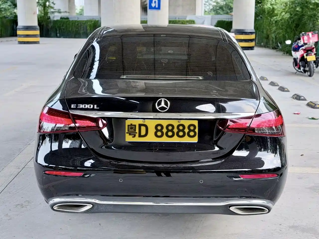 Mercedes-Benz E-Class 2023 E 300 L Luxury фото 6