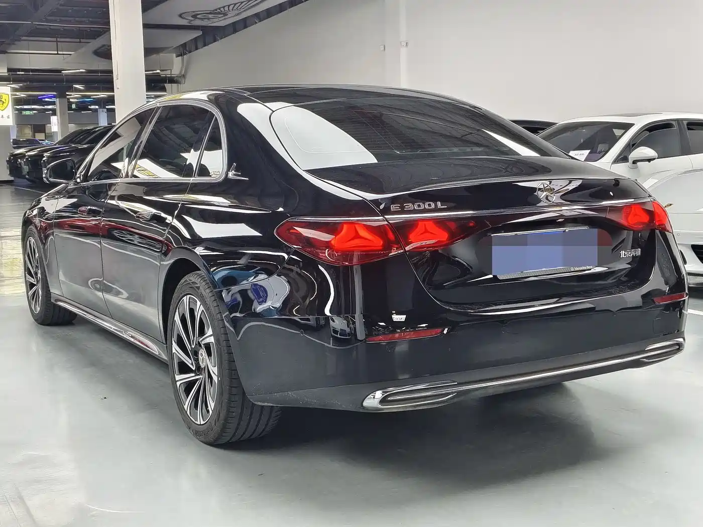 Mercedes-Benz E-Class 2024 Model E 300 L Luxury фото 16