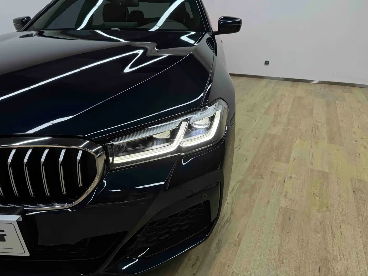 BMW 5 Series 2022 Facelift 530Li Leading M Sport Package фото 4