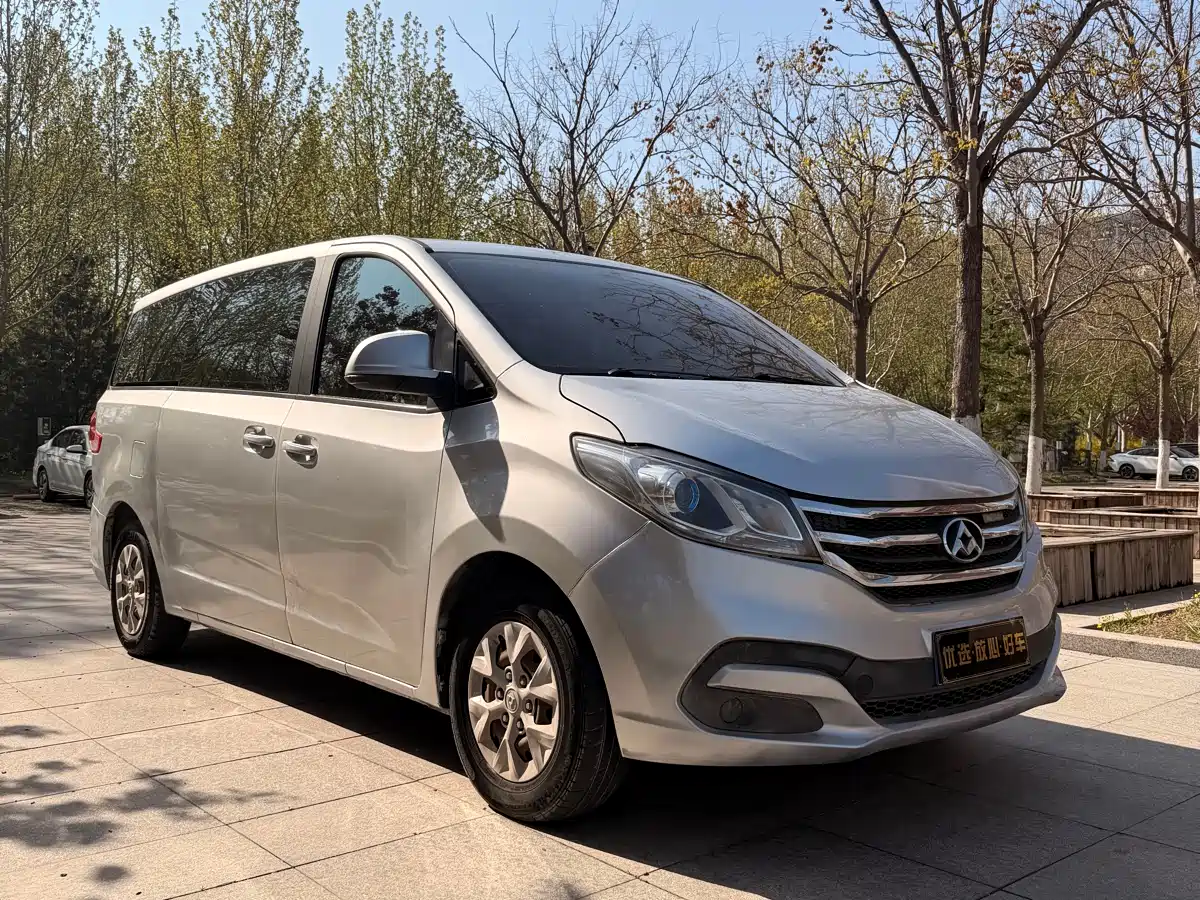 SAIC Maxus Maxus G10 2015 2.0T Automatic Commemorative Edition фото 7