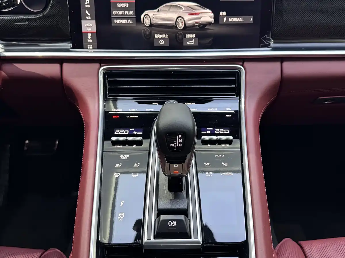Porsche Panamera 2017 Panamera Turbo 4.0T фото 14