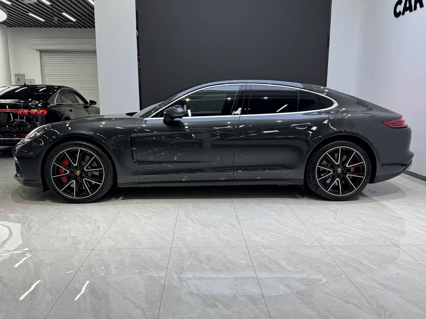 Porsche Panamera 2017 Panamera Turbo 4.0T фото 4