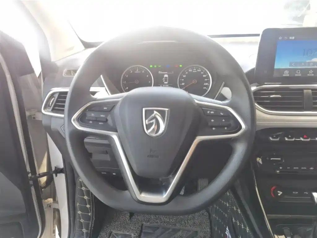 BAOJUN 530