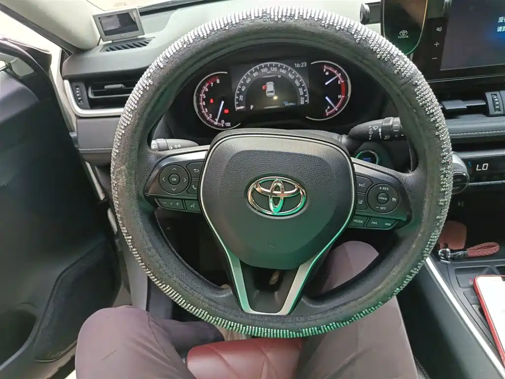 Toyota RAV4 Rongfang 2020 2.0L CVT 2WD Trend Edition фото 7