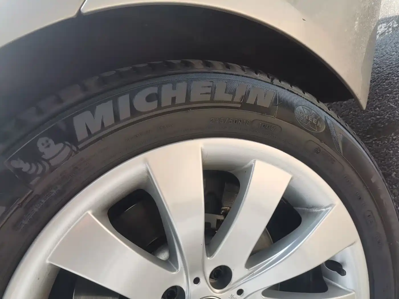 BMW 7 Series 2013 Model 740Li Leading фото 8