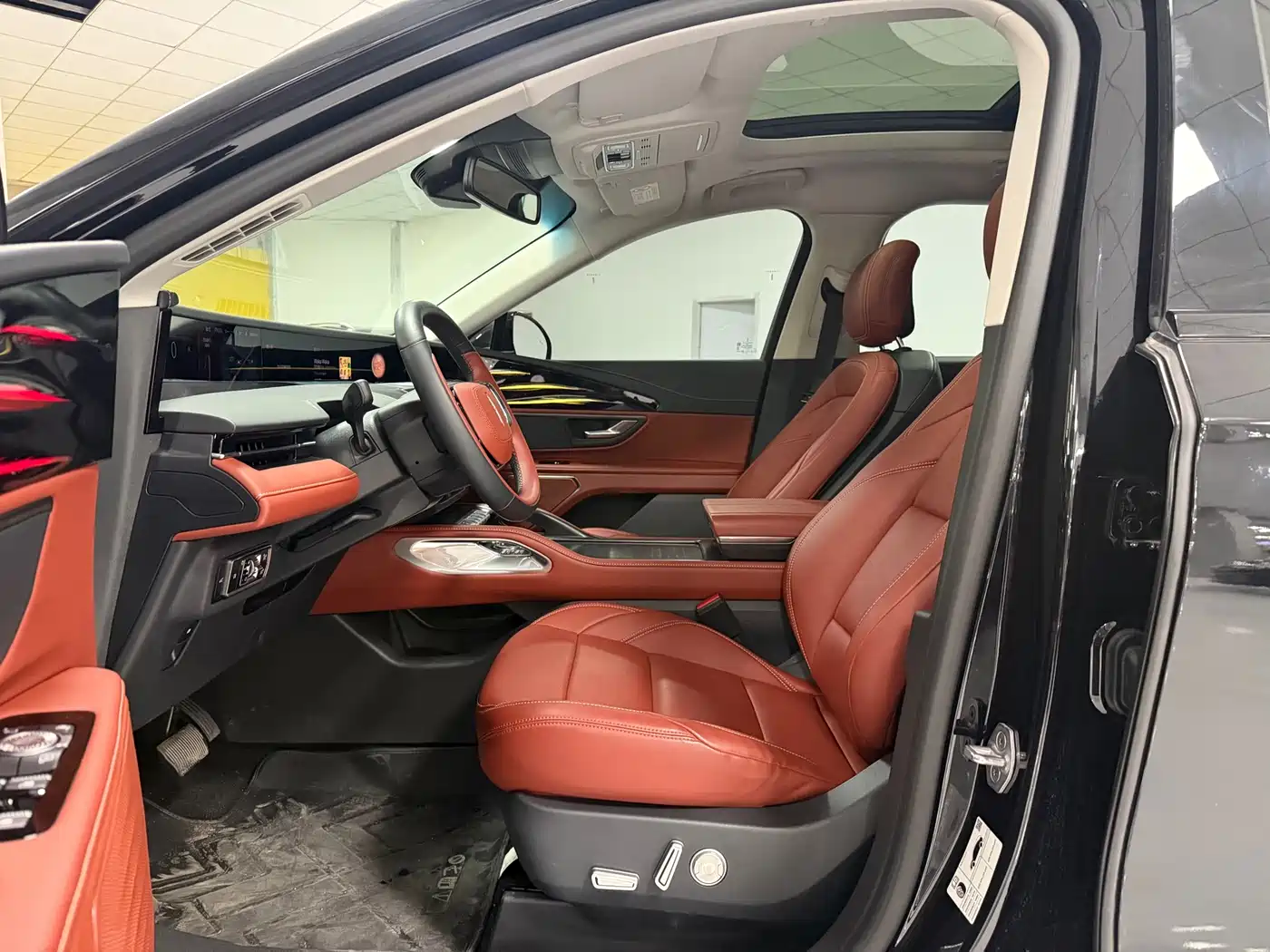 Lincoln Nautilus 2025 facelift 2.0T AWD Elite Hybrid Version фото 4
