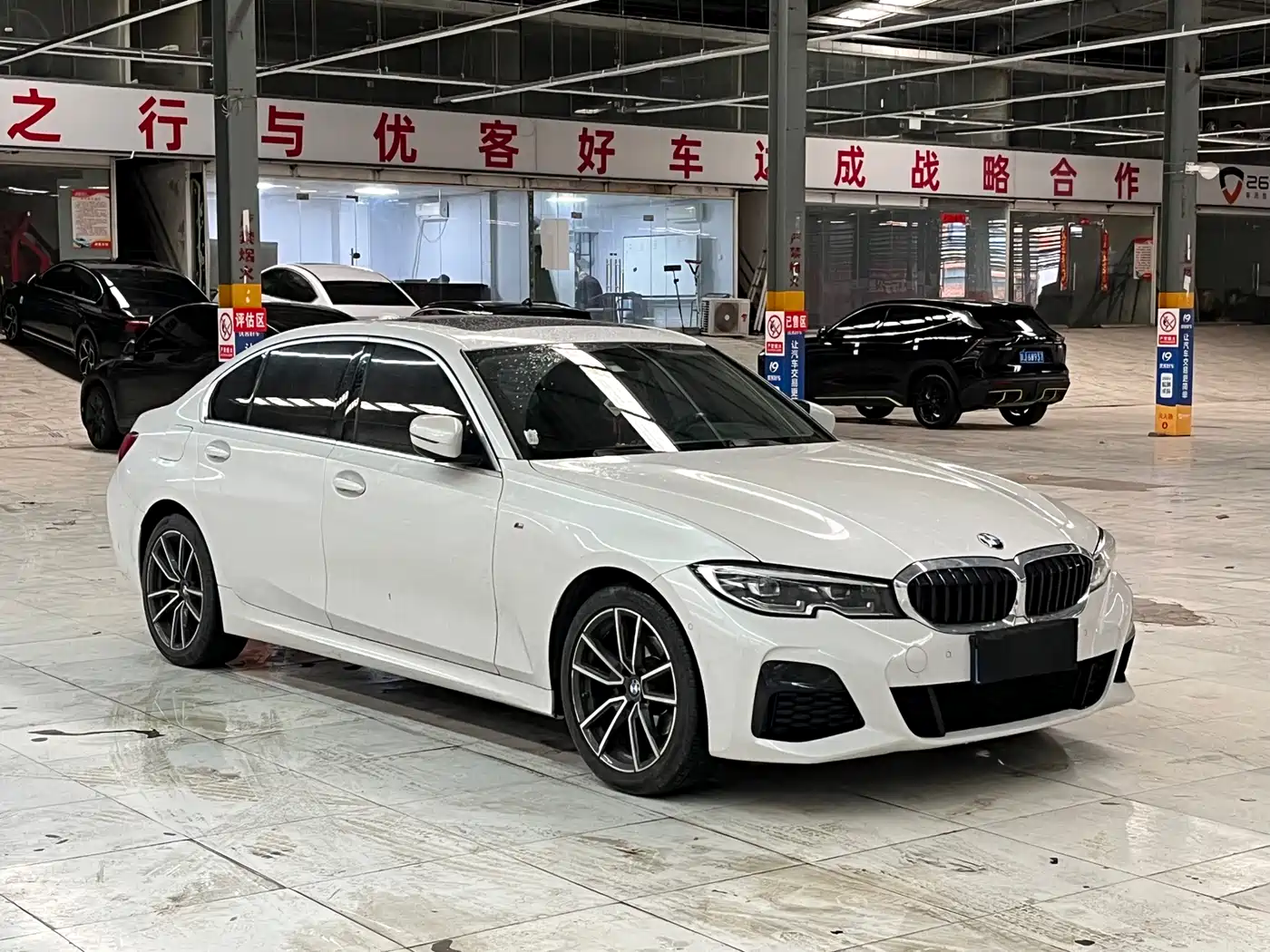BMW 3 Series 2022 320Li M Sport Package фото 3