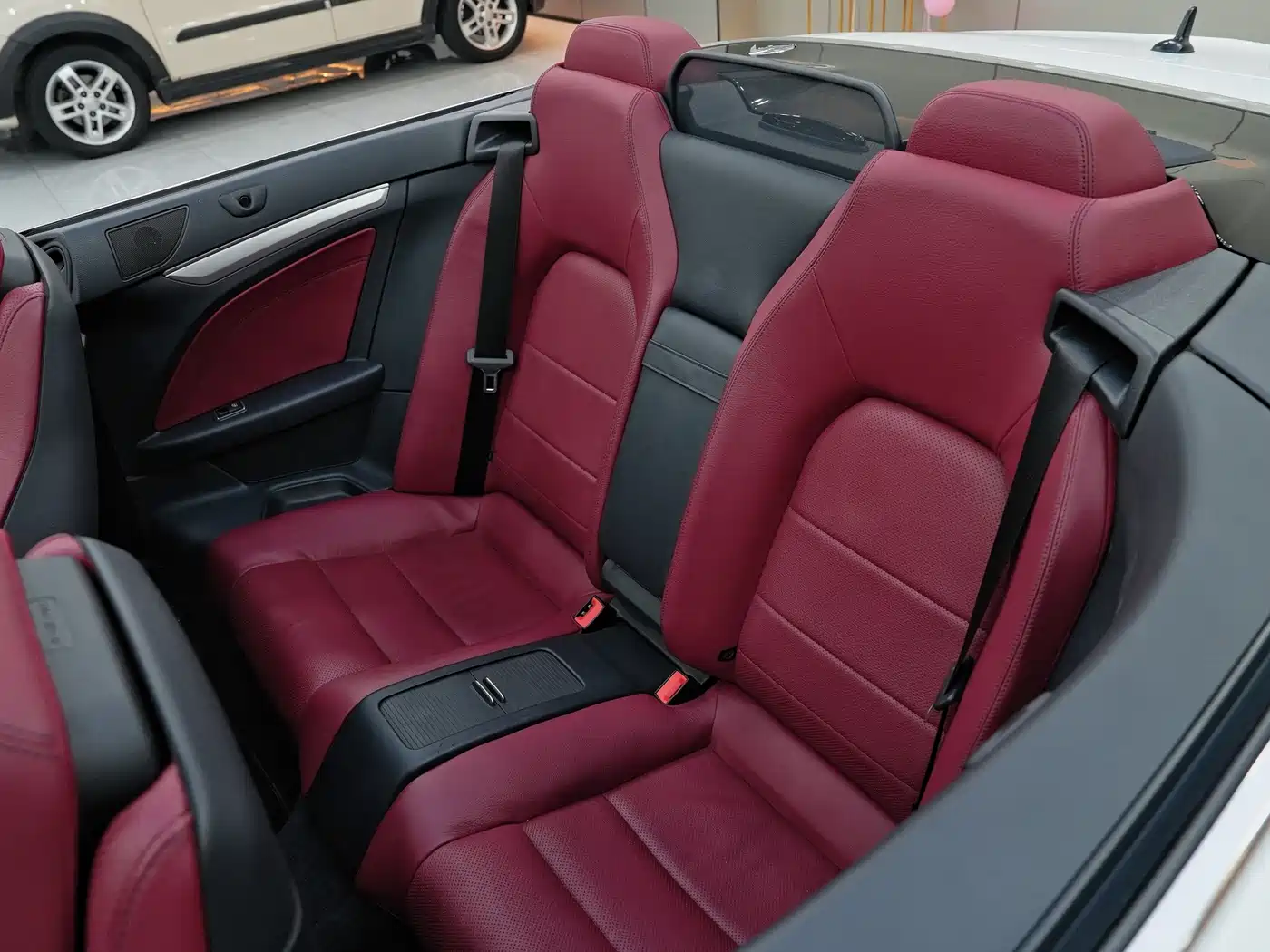 Mercedes-Benz E-Class (Import) 2014 E 260 Convertible Coupe фото 14