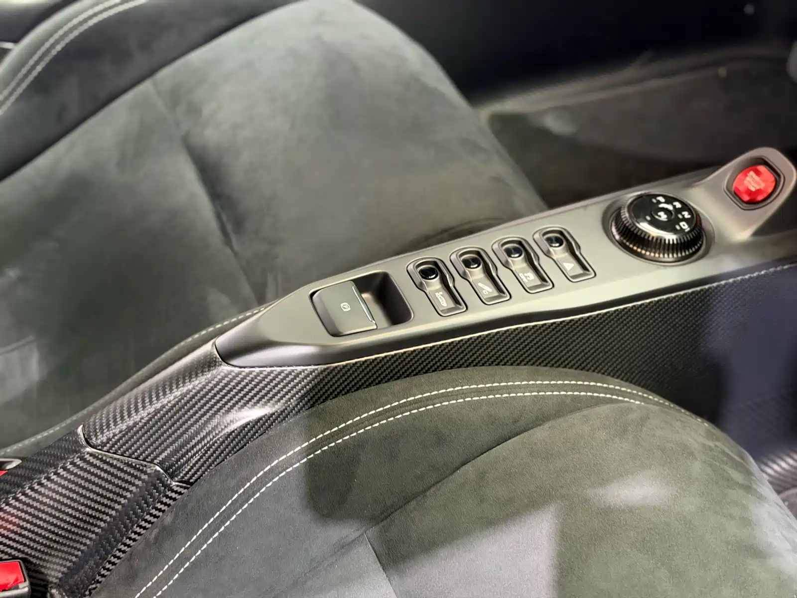 Фото 7 - Ford GT
