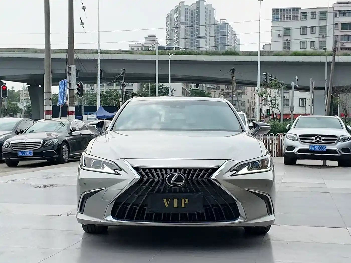 Lexus ES 2020 200 Luxury фото 2