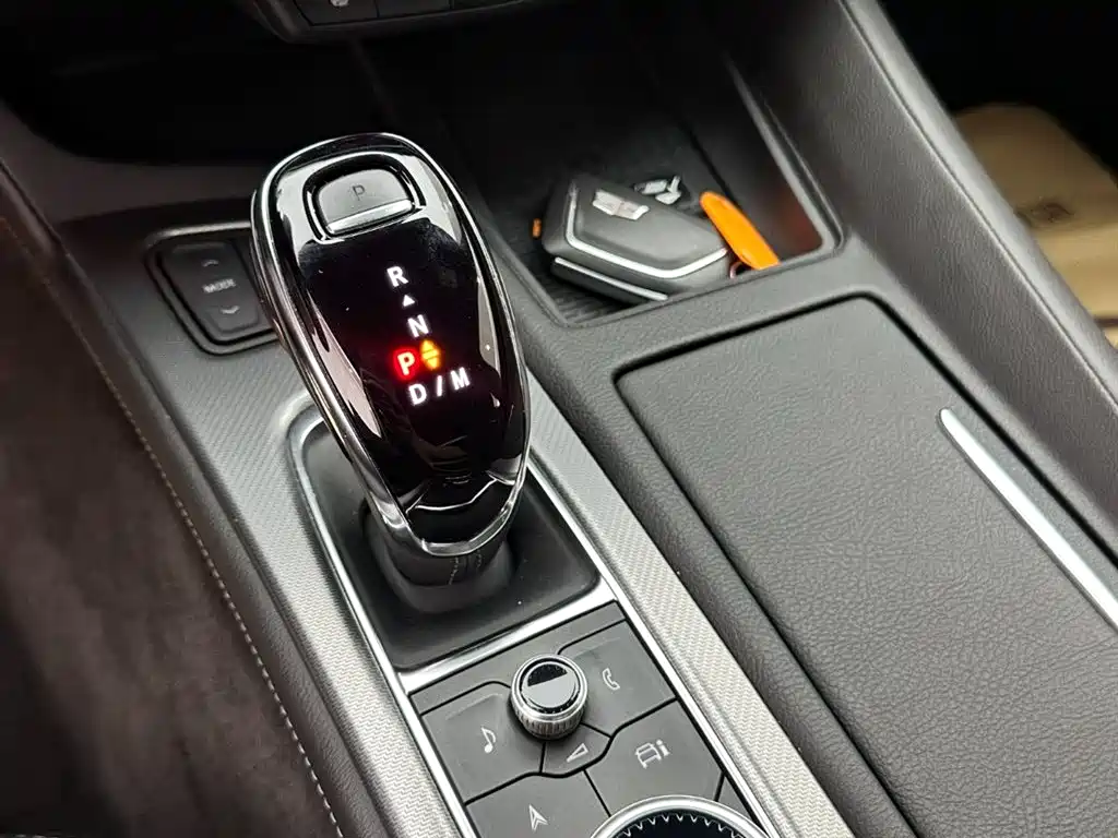 Cadillac CT5 2024 28T Luxury Model Pro фото 15