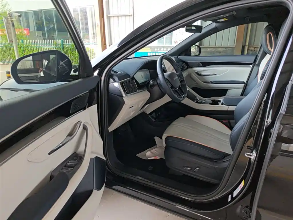 BYD Song PLUS PHEV 2023 Champion Edition EV 520KM Luxury фото 16