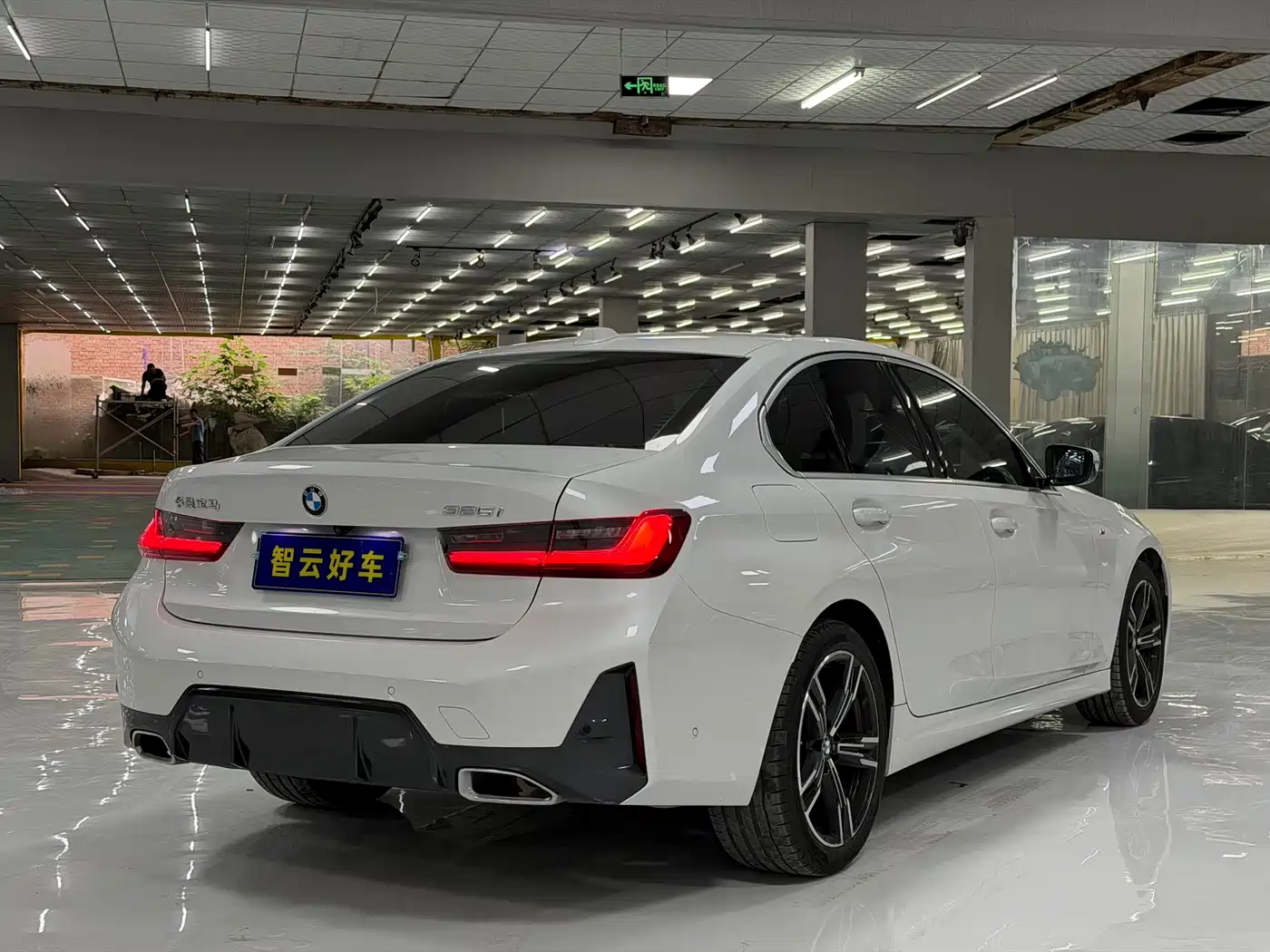 BMW 3 Series 2023 325i M Sport Package фото 9