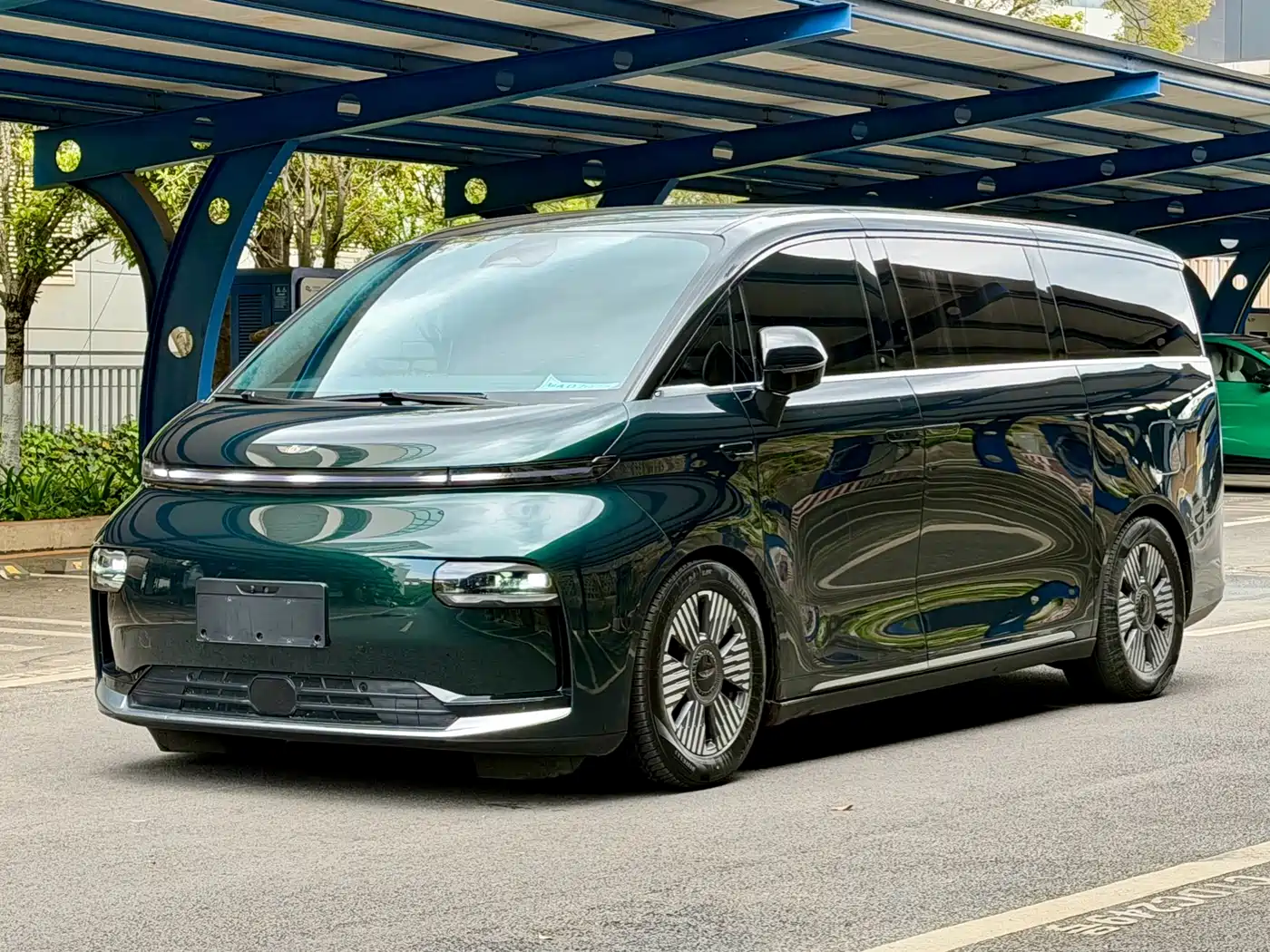 GEELY GALAXY WING TRUE L380