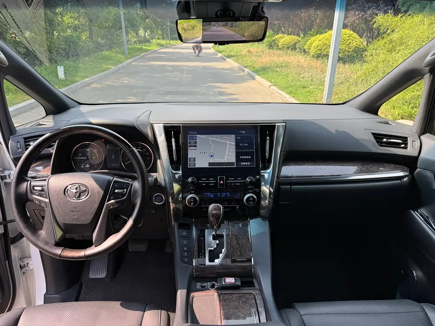 Toyota Alphard 2021 Hybrid 2.5L Premium фото 6