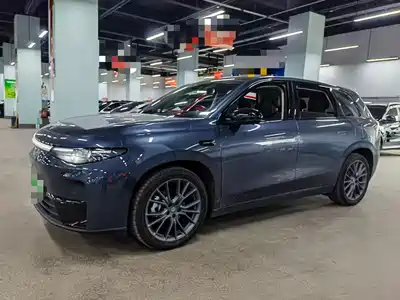 Leapmotor C10