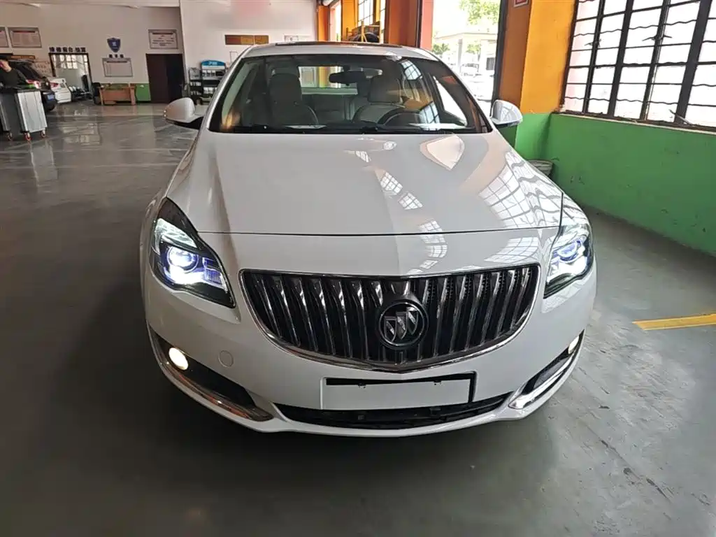 Buick Regal 2015 2.0L Leading Fashion Model фото 3