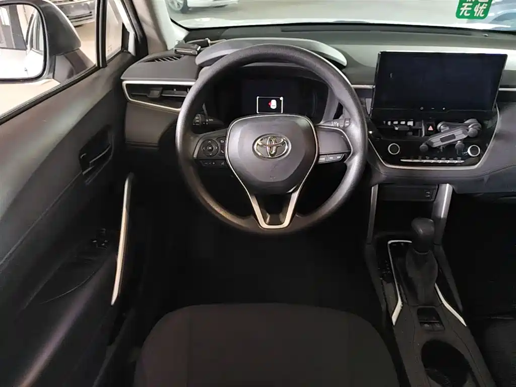 Toyota Frontlander 2023 2.0L CVT Elite Edition фото 17