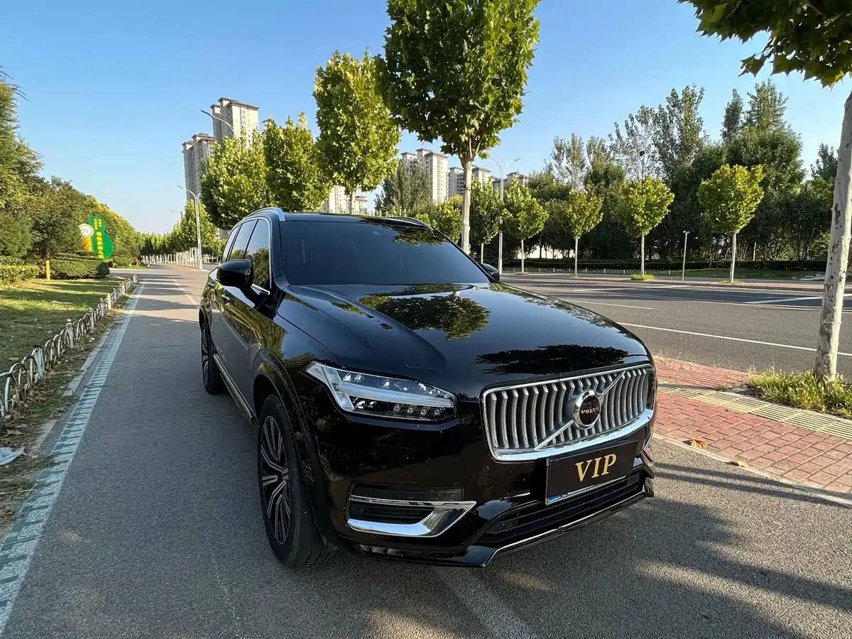 صورة 3 - Volvo XC90