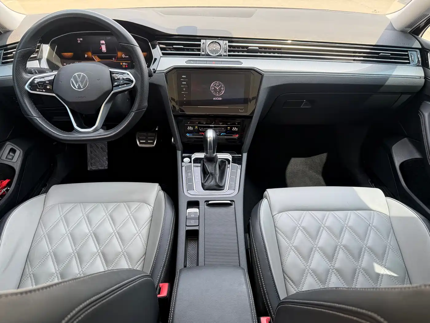 Volkswagen Magotan 2023 2 Million Units Anniversary Edition 330TSI DSG Leading Type фото 10
