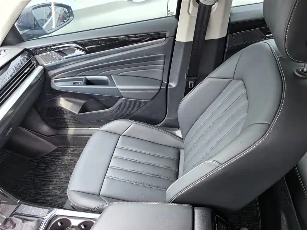 Volkswagen Passat New Energy 2023 430PHEV Hybrid Elite фото 10
